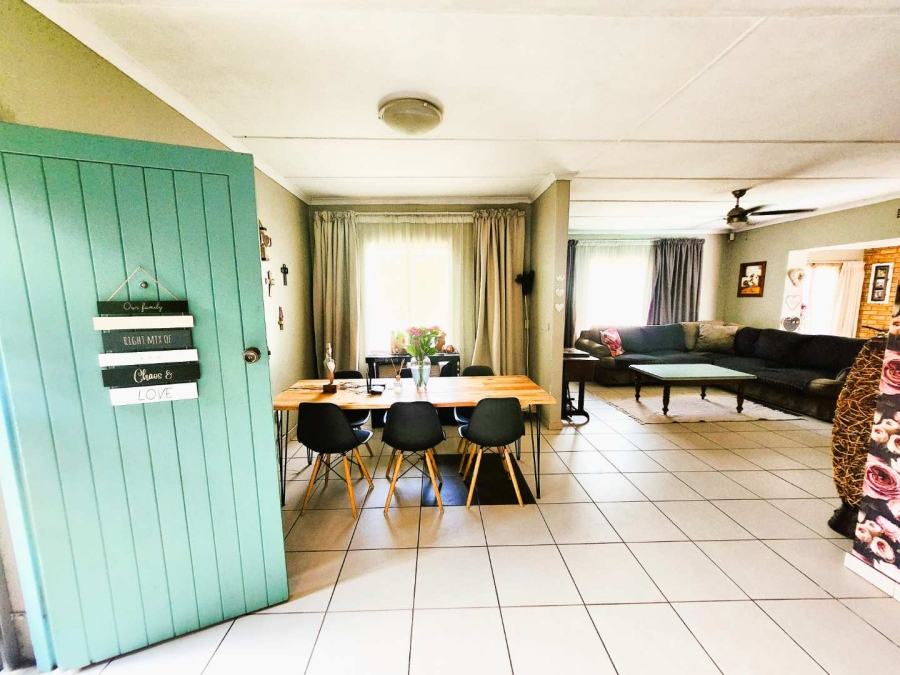 3 Bedroom Property for Sale in Verwoerdpark Gauteng