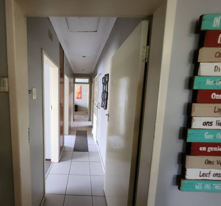 3 Bedroom Property for Sale in Verwoerdpark Gauteng