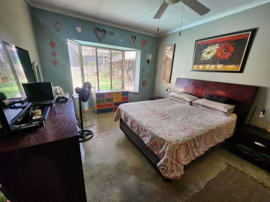 3 Bedroom Property for Sale in Verwoerdpark Gauteng