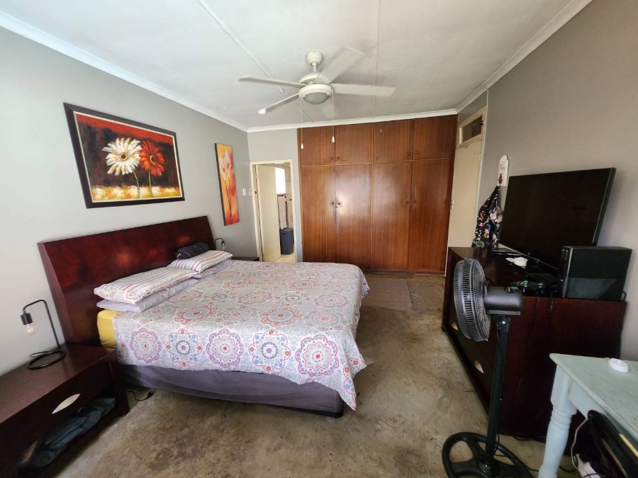 3 Bedroom Property for Sale in Verwoerdpark Gauteng