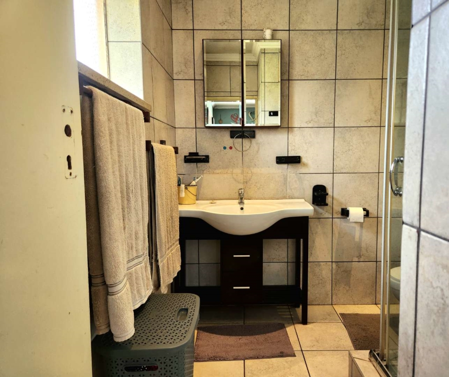 3 Bedroom Property for Sale in Verwoerdpark Gauteng