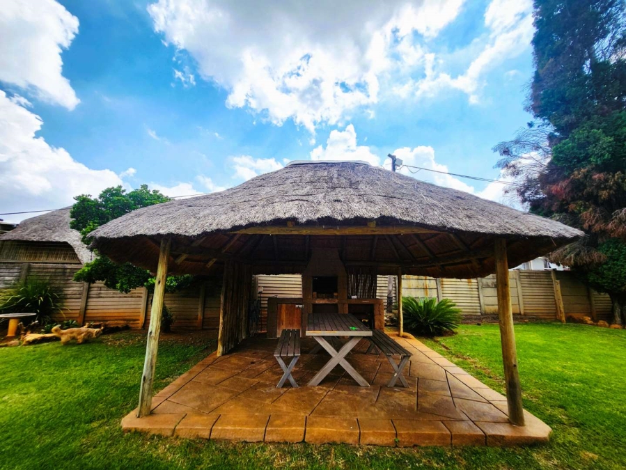 3 Bedroom Property for Sale in Verwoerdpark Gauteng