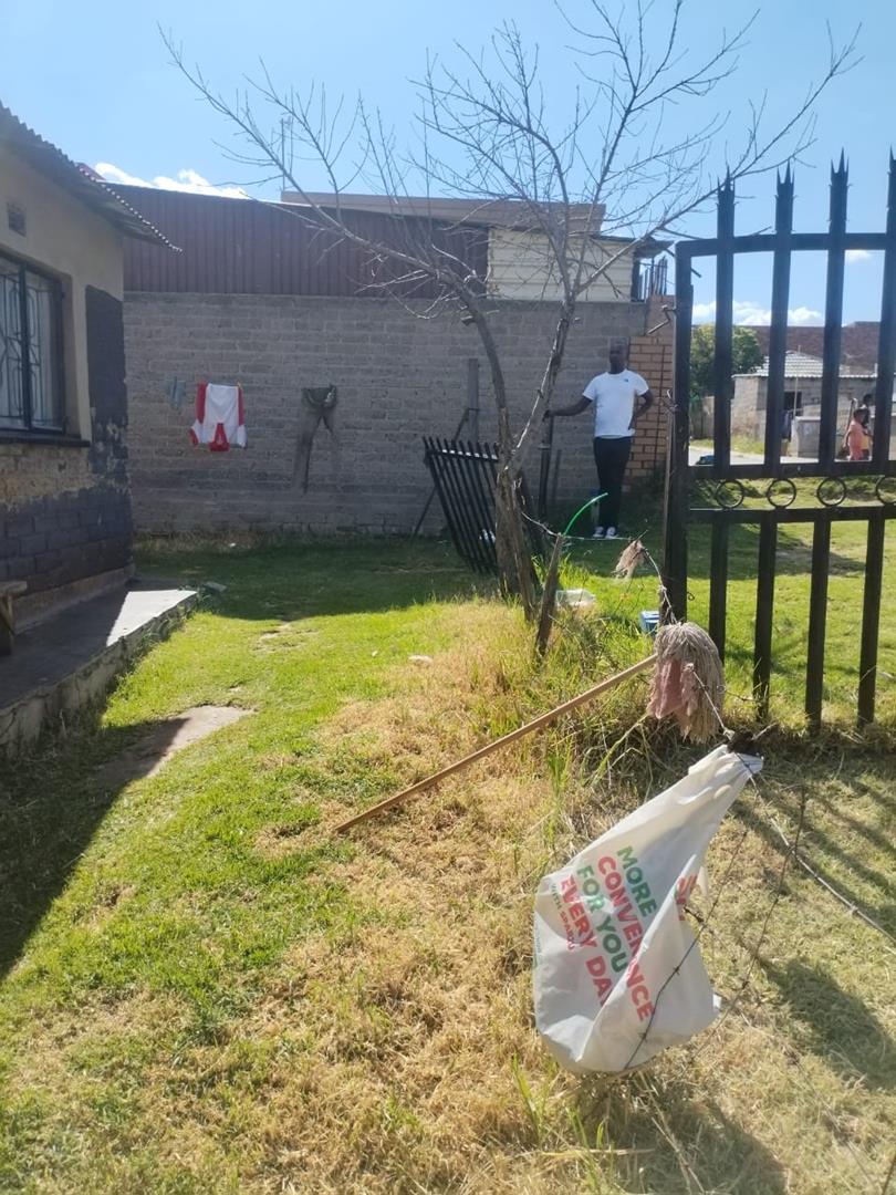 2 Bedroom Property for Sale in Tembisa Gauteng