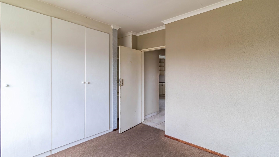 2 Bedroom Property for Sale in Terenure Gauteng