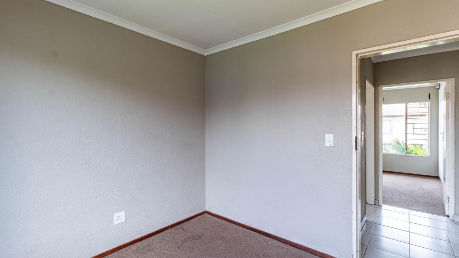 2 Bedroom Property for Sale in Terenure Gauteng