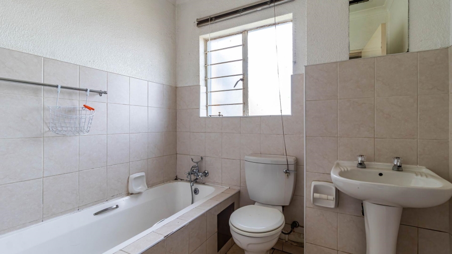 2 Bedroom Property for Sale in Terenure Gauteng