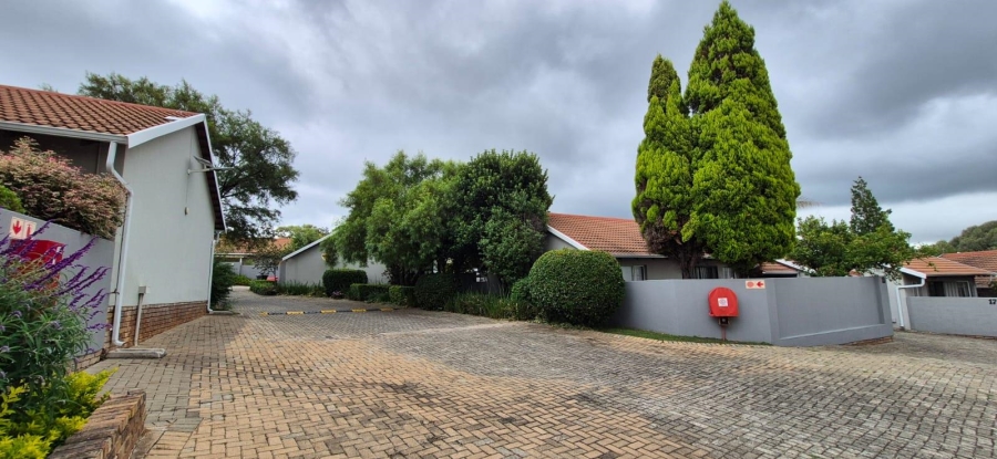 3 Bedroom Property for Sale in Northwold Gauteng