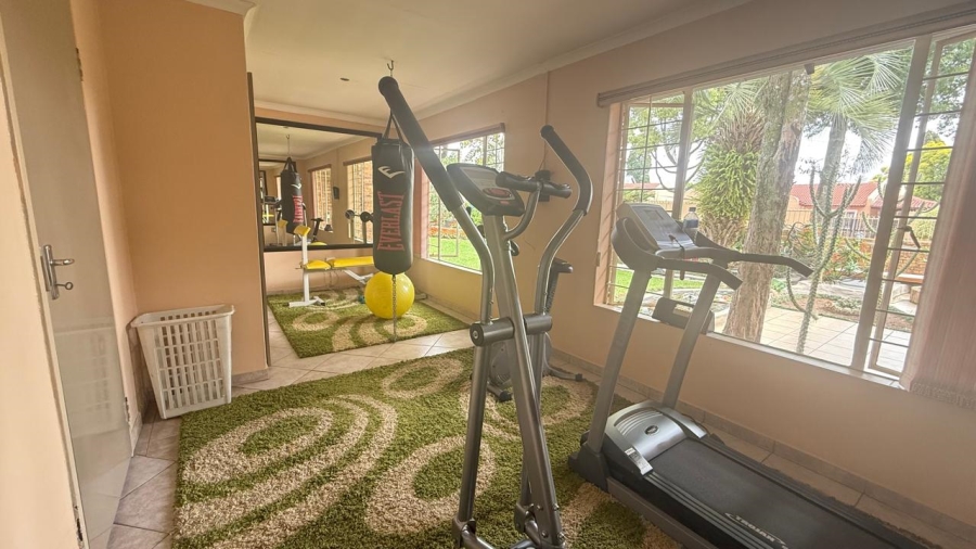 3 Bedroom Property for Sale in Bloubosrand Gauteng