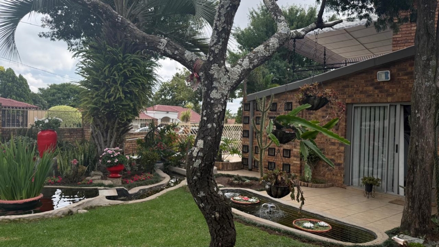 3 Bedroom Property for Sale in Bloubosrand Gauteng