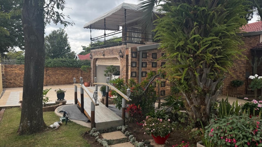 3 Bedroom Property for Sale in Bloubosrand Gauteng