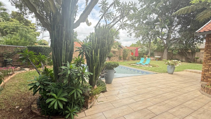3 Bedroom Property for Sale in Bloubosrand Gauteng