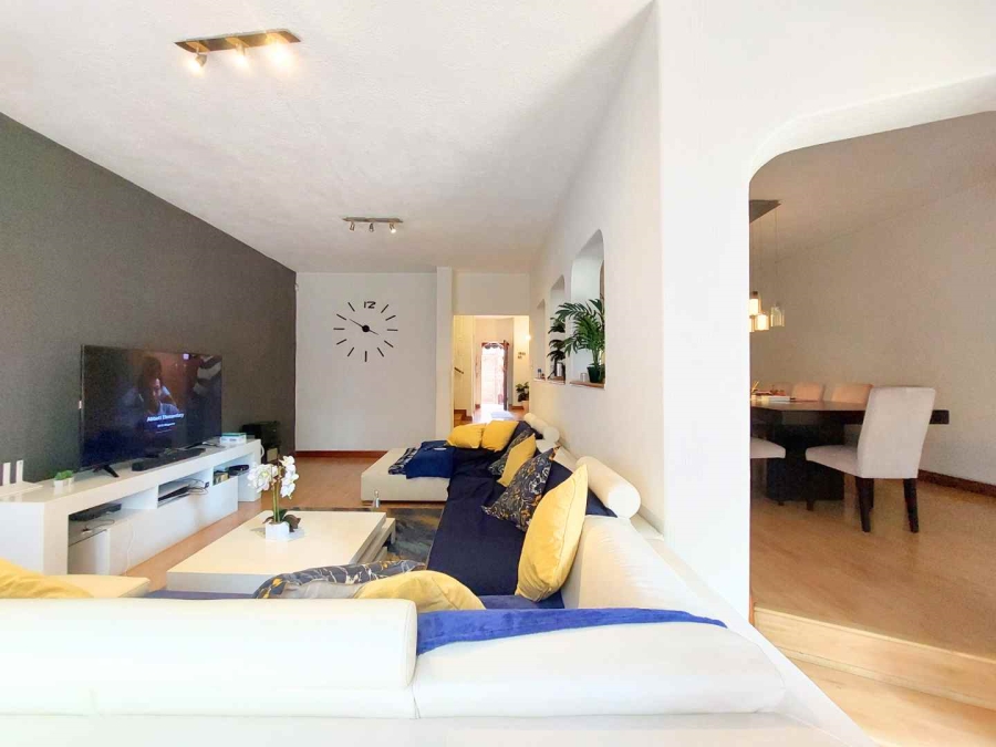 4 Bedroom Property for Sale in Strathavon Gauteng