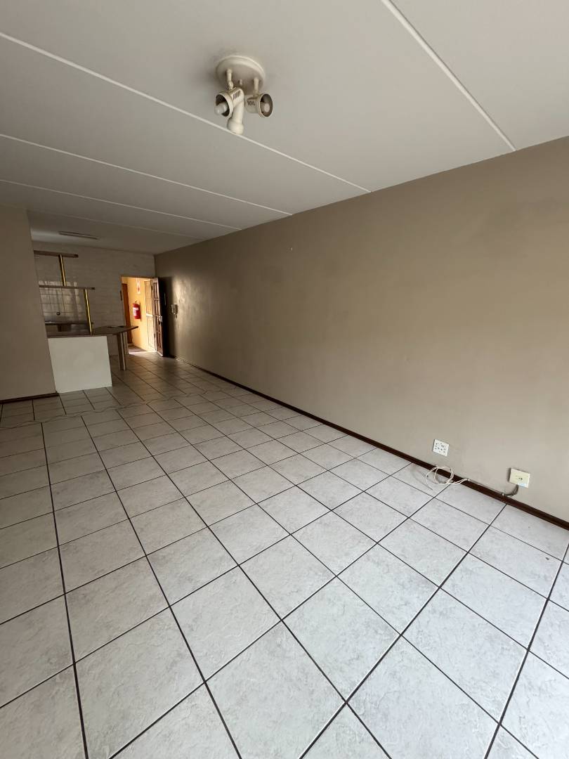 2 Bedroom Property for Sale in New Redruth Gauteng