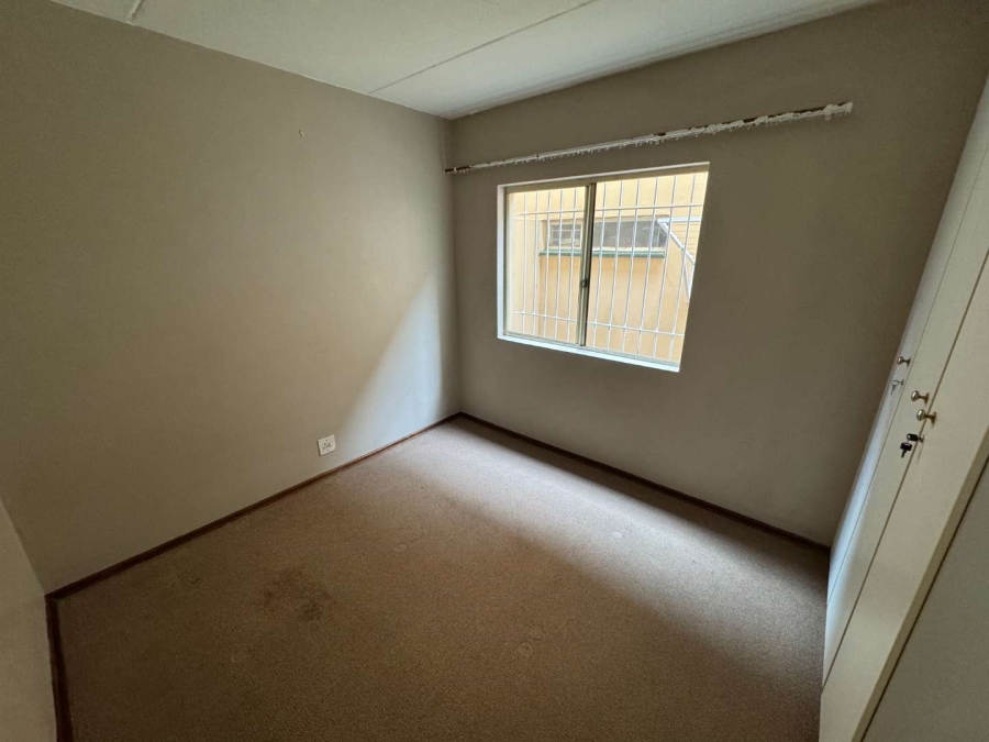 2 Bedroom Property for Sale in New Redruth Gauteng