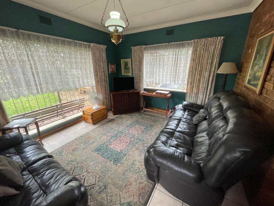 4 Bedroom Property for Sale in Farrarmere Gauteng