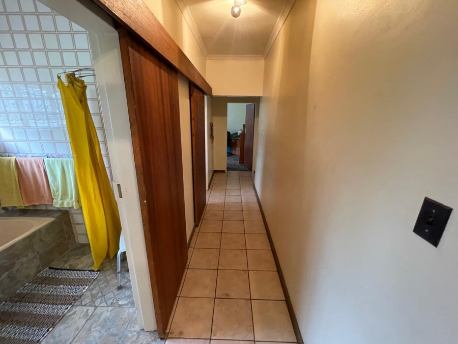 4 Bedroom Property for Sale in Farrarmere Gauteng