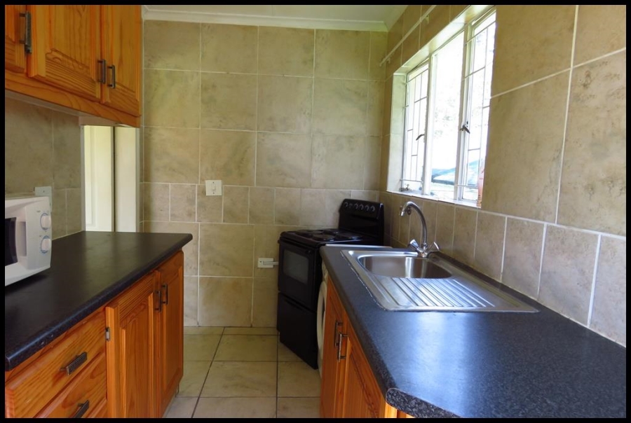 To Let 1 Bedroom Property for Rent in Florida Park Gauteng