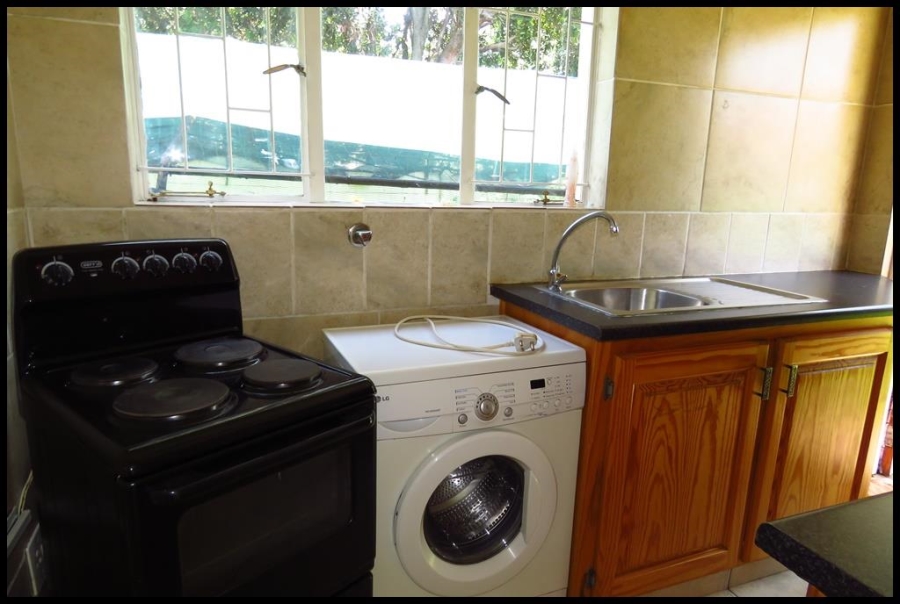 To Let 1 Bedroom Property for Rent in Florida Park Gauteng