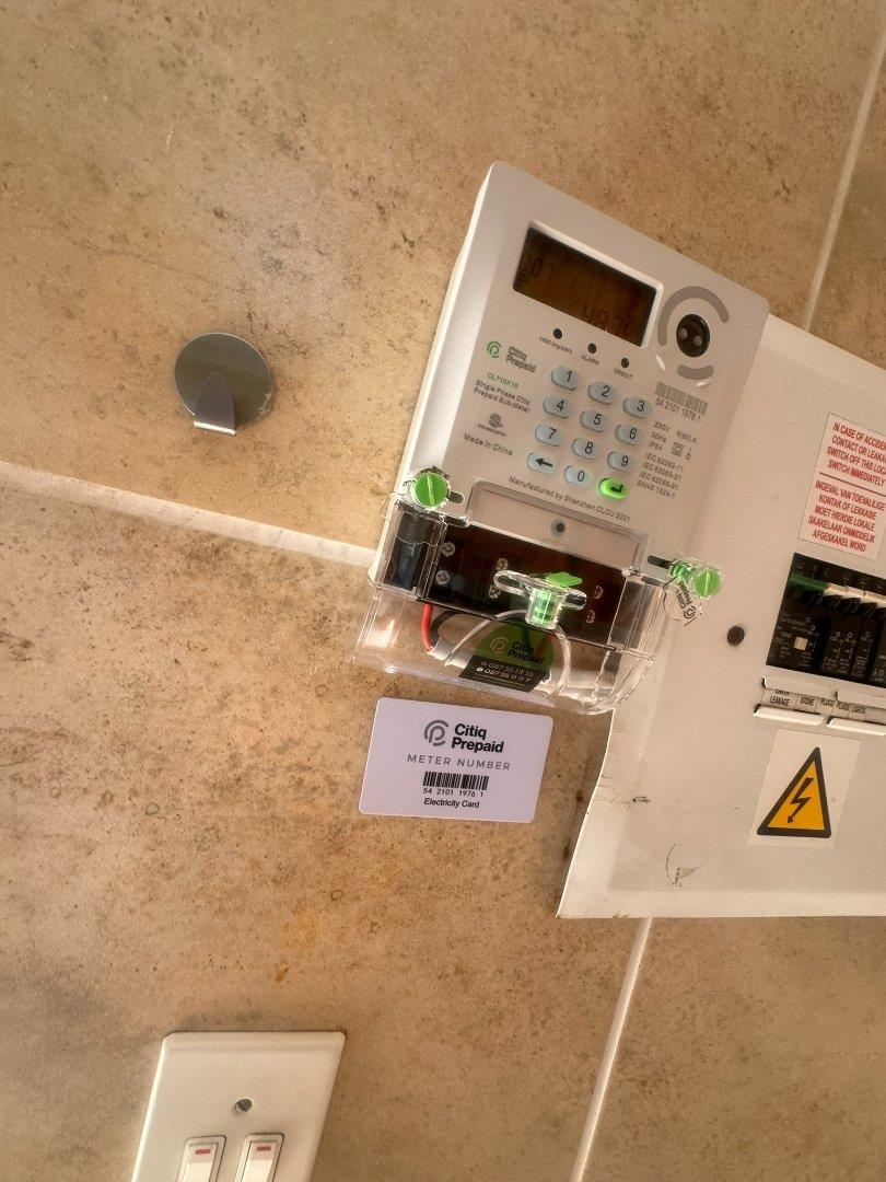 To Let 1 Bedroom Property for Rent in Florida Park Gauteng