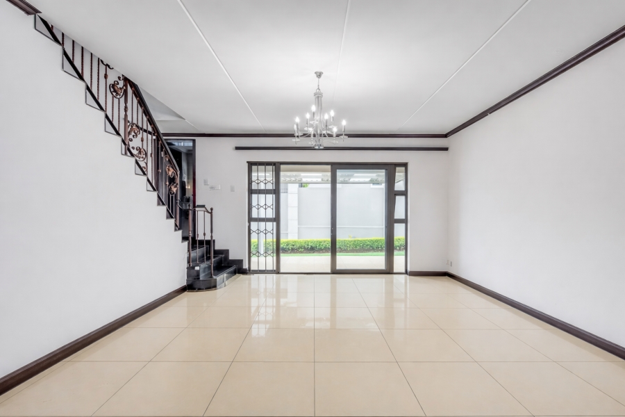 To Let 3 Bedroom Property for Rent in Fourways Gauteng