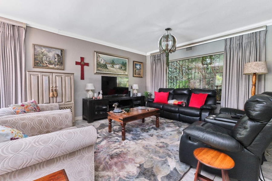 4 Bedroom Property for Sale in Robindale Gauteng