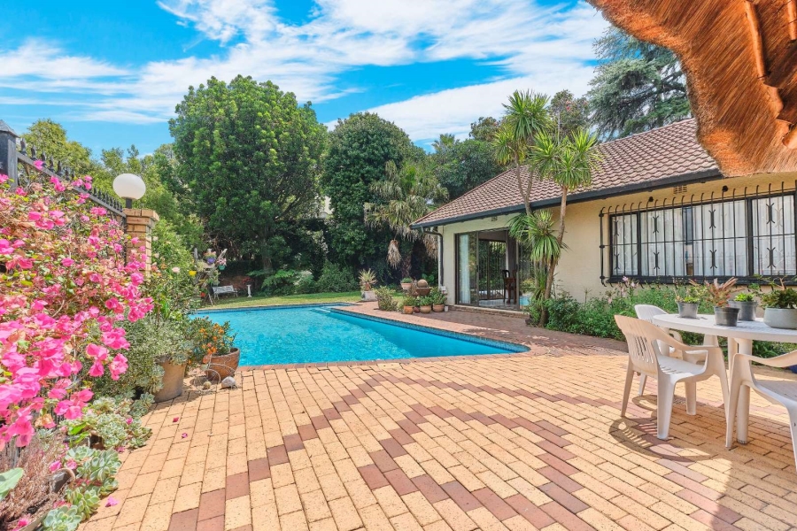 4 Bedroom Property for Sale in Robindale Gauteng