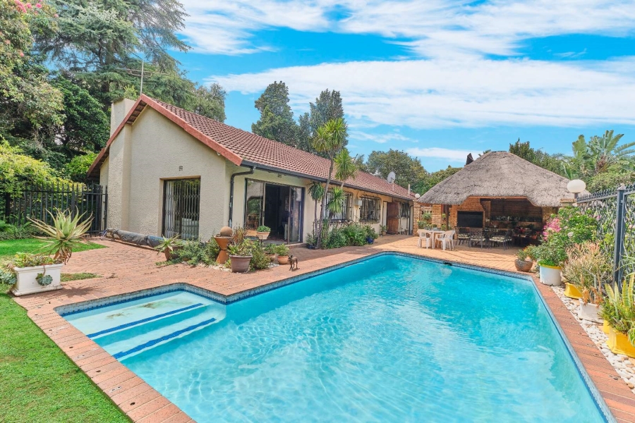 4 Bedroom Property for Sale in Robindale Gauteng