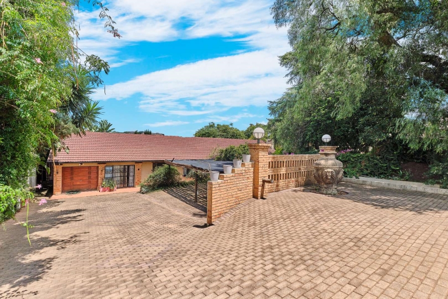 4 Bedroom Property for Sale in Robindale Gauteng