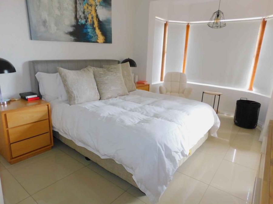 To Let 2 Bedroom Property for Rent in Bryanston Gauteng