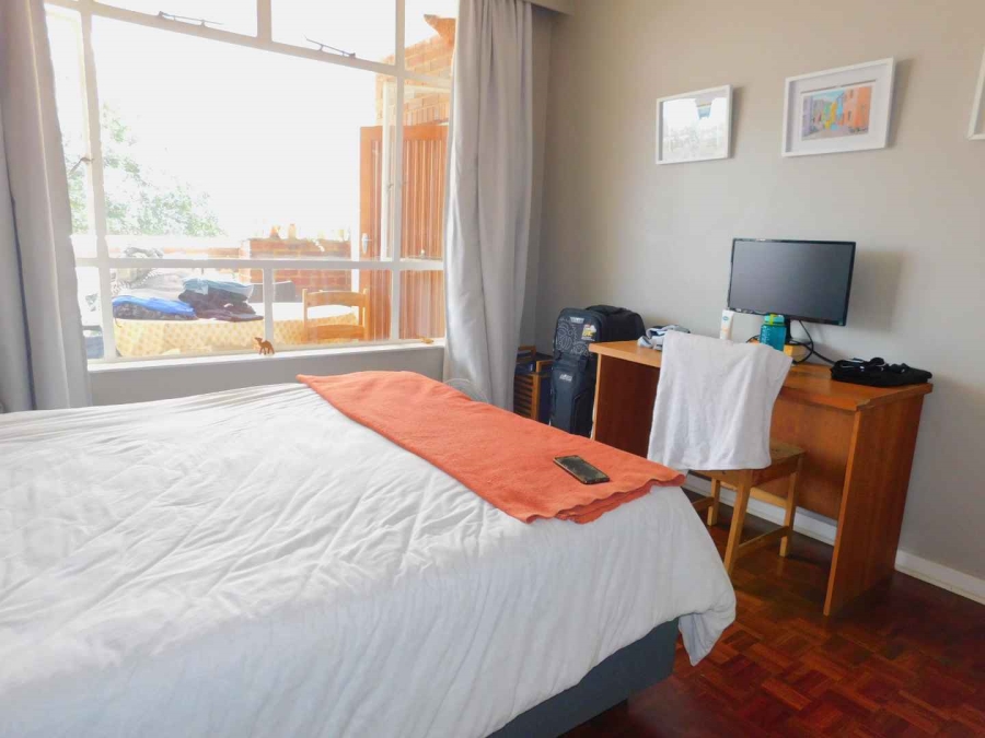 To Let 4 Bedroom Property for Rent in Illovo Gauteng