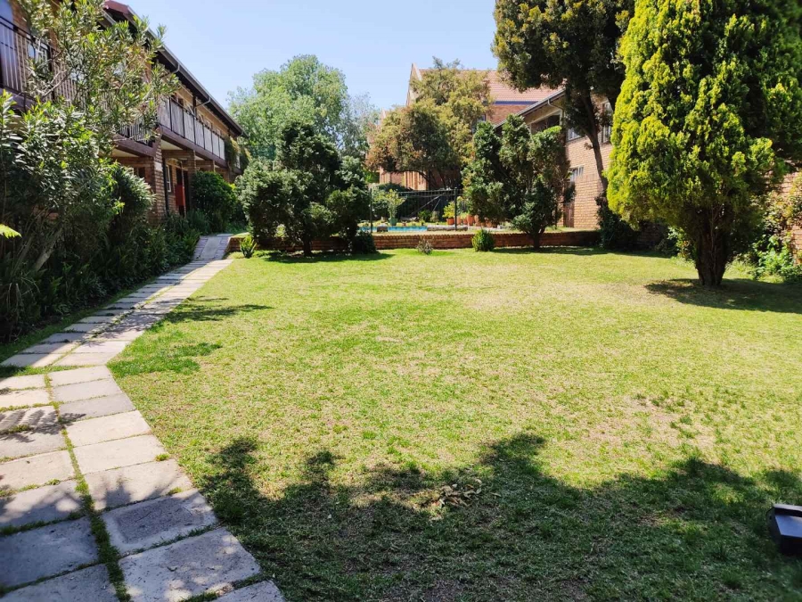 To Let 2 Bedroom Property for Rent in Ferndale Gauteng