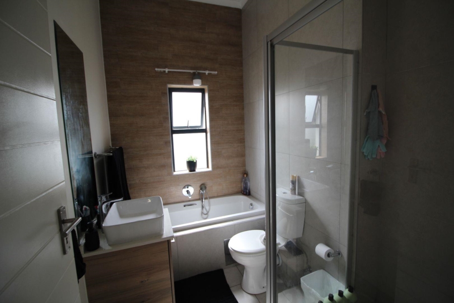 3 Bedroom Property for Sale in Golden Fields Estate Gauteng