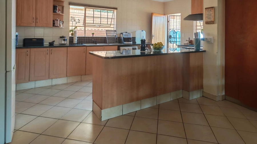 To Let 3 Bedroom Property for Rent in Hazeldean Gauteng