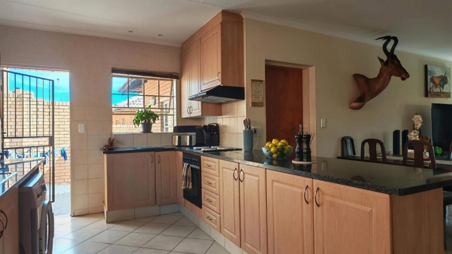 To Let 3 Bedroom Property for Rent in Hazeldean Gauteng
