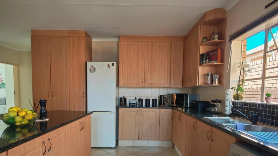 To Let 3 Bedroom Property for Rent in Hazeldean Gauteng