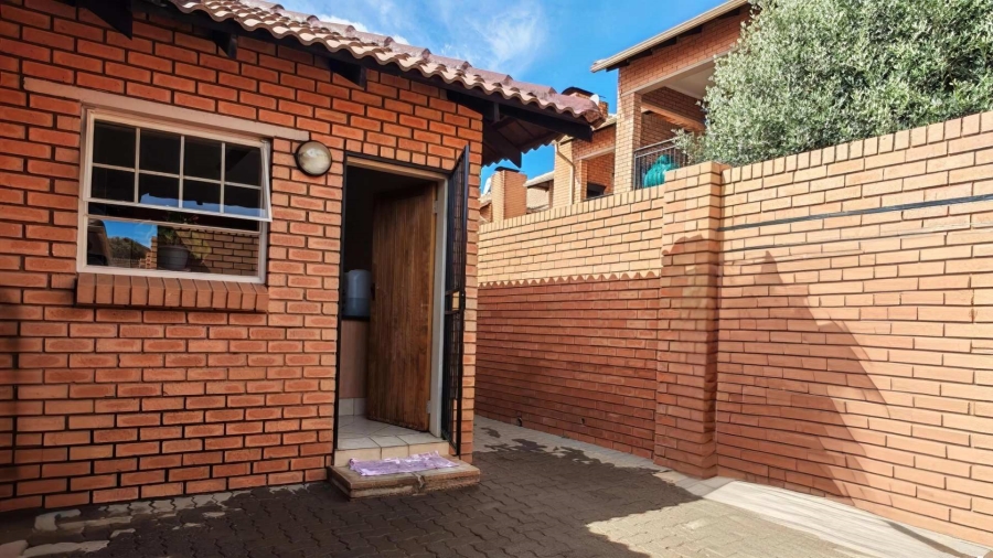 To Let 3 Bedroom Property for Rent in Hazeldean Gauteng