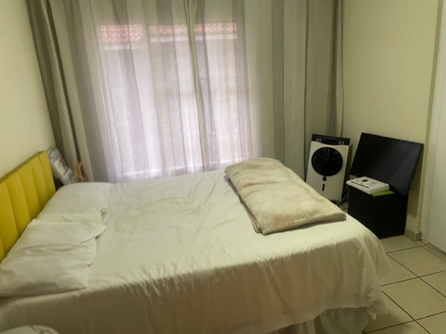 2 Bedroom Property for Sale in Edleen Gauteng
