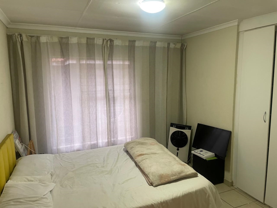 2 Bedroom Property for Sale in Edleen Gauteng