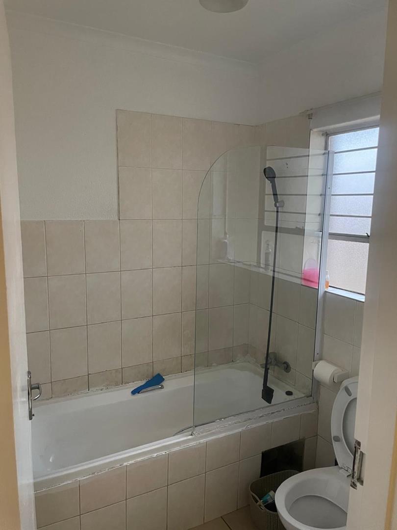 2 Bedroom Property for Sale in Edleen Gauteng