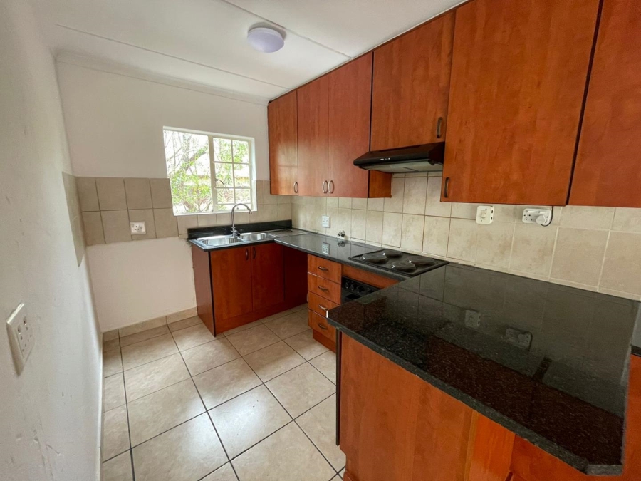 3 Bedroom Property for Sale in Rooihuiskraal Gauteng