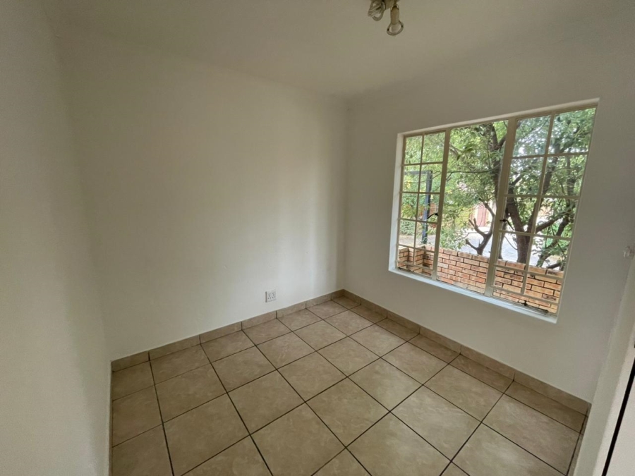 3 Bedroom Property for Sale in Rooihuiskraal Gauteng