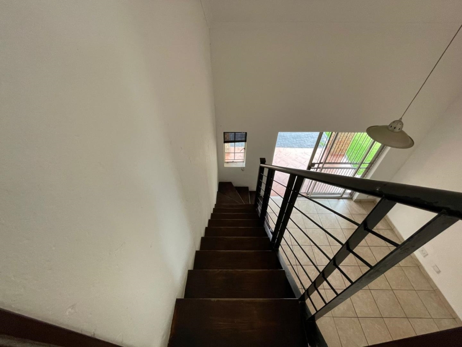 3 Bedroom Property for Sale in Rooihuiskraal Gauteng