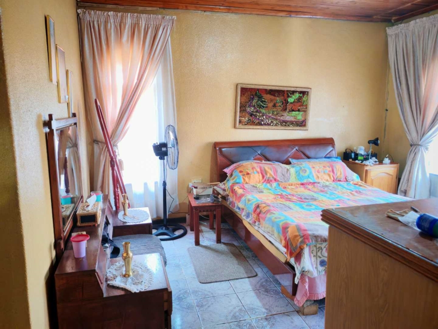 4 Bedroom Property for Sale in Lenasia South Gauteng