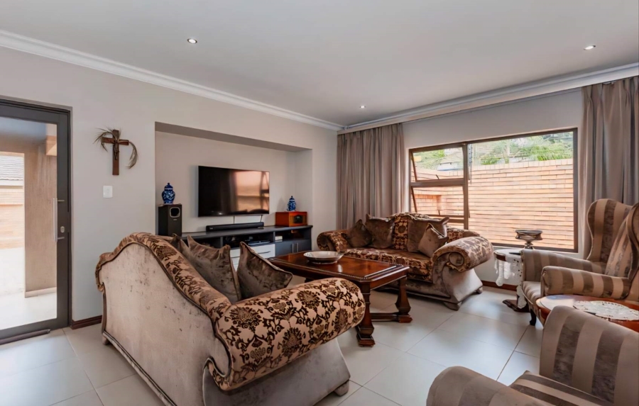 3 Bedroom Property for Sale in New Redruth Gauteng