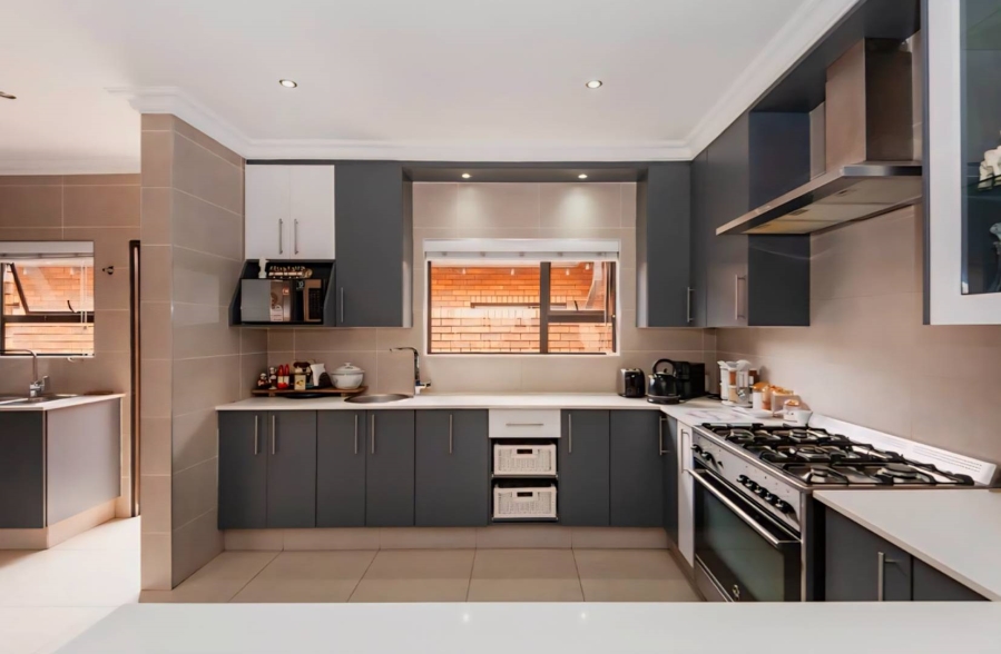 3 Bedroom Property for Sale in New Redruth Gauteng