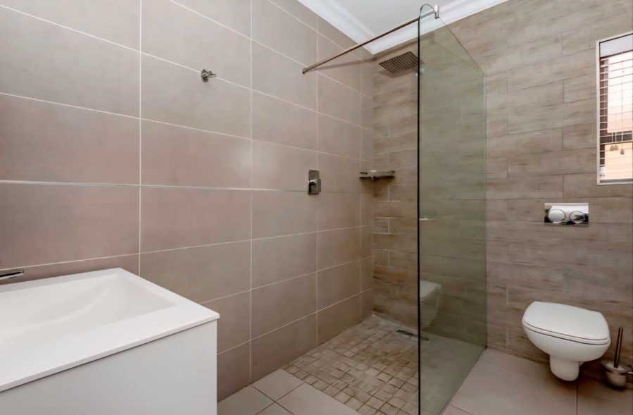 3 Bedroom Property for Sale in New Redruth Gauteng