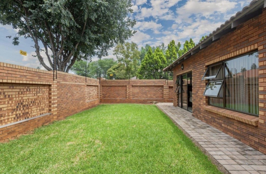 3 Bedroom Property for Sale in New Redruth Gauteng