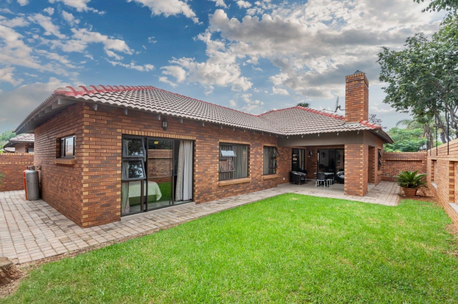 3 Bedroom Property for Sale in New Redruth Gauteng