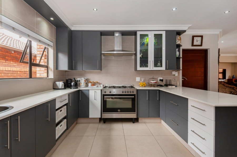 3 Bedroom Property for Sale in New Redruth Gauteng