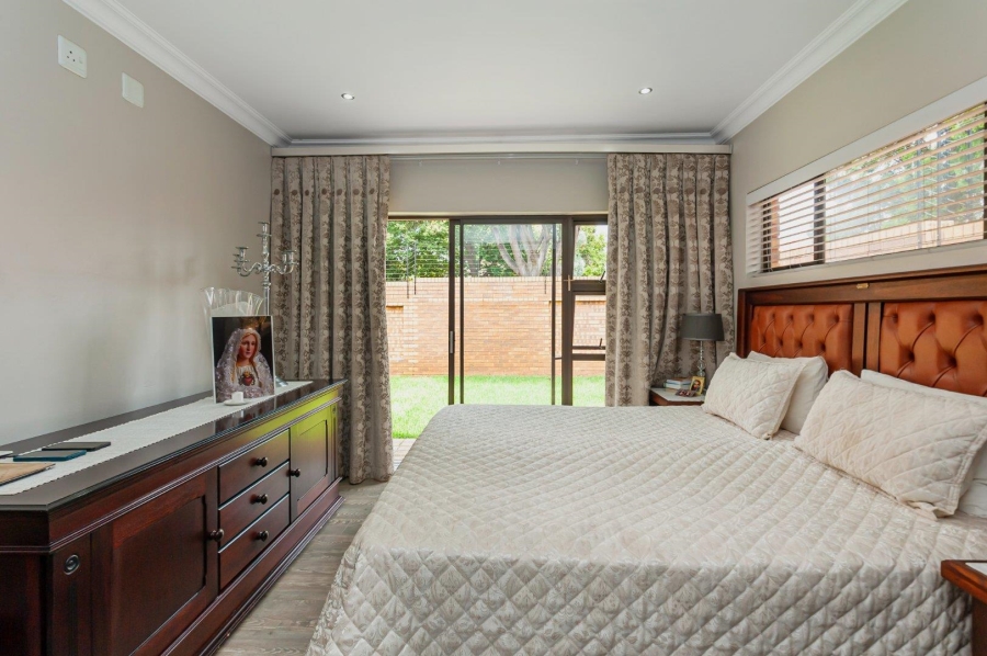 3 Bedroom Property for Sale in New Redruth Gauteng